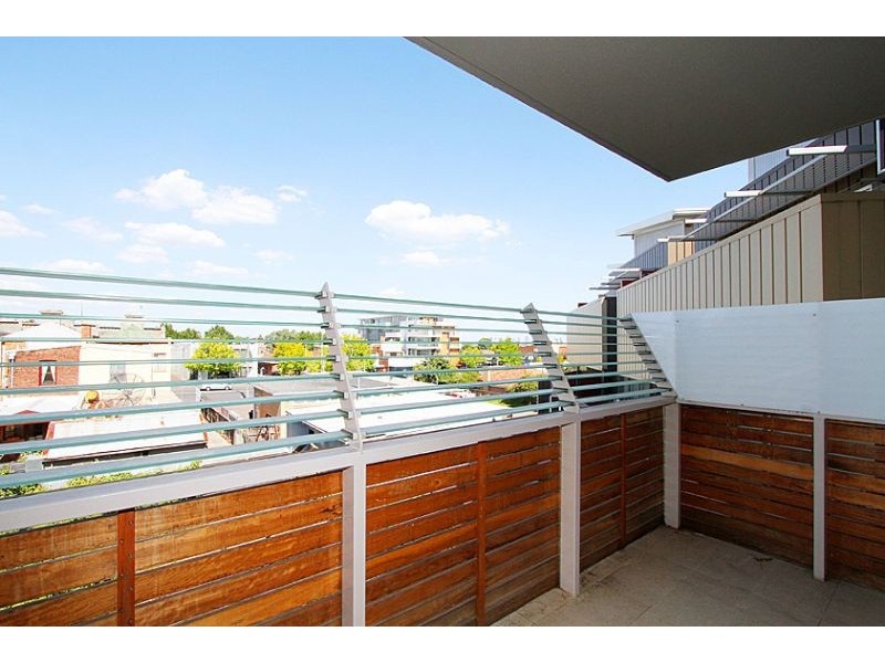 209/89 Raleigh Street, Essendon VIC 3040