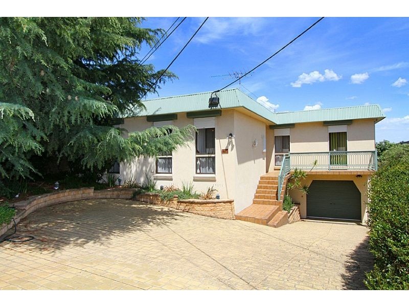 41 San Remo Drive, Avondale Heights VIC 3034