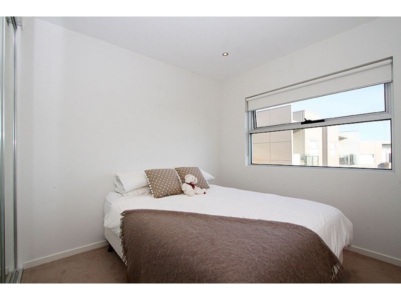 302/89 Raleigh Street, Essendon VIC 3040