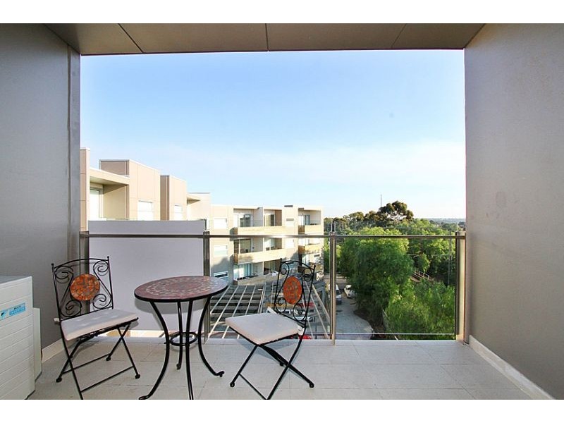 302/89 Raleigh Street, Essendon VIC 3040