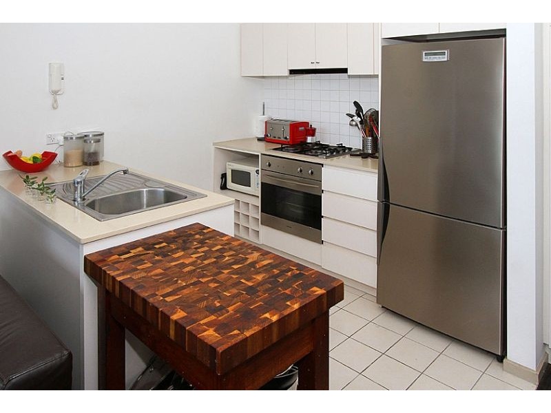 101/60 Speakmen Street, Kensington VIC 3031