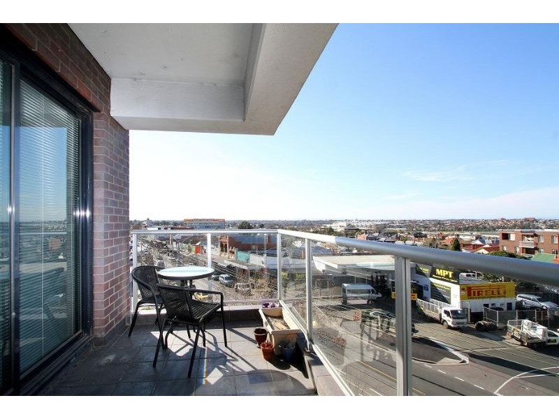 211/533 Mount Alexander Road, Moonee Ponds VIC 3039