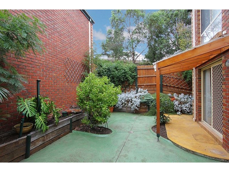 1/63 Hampton Road, Essendon West VIC 3040