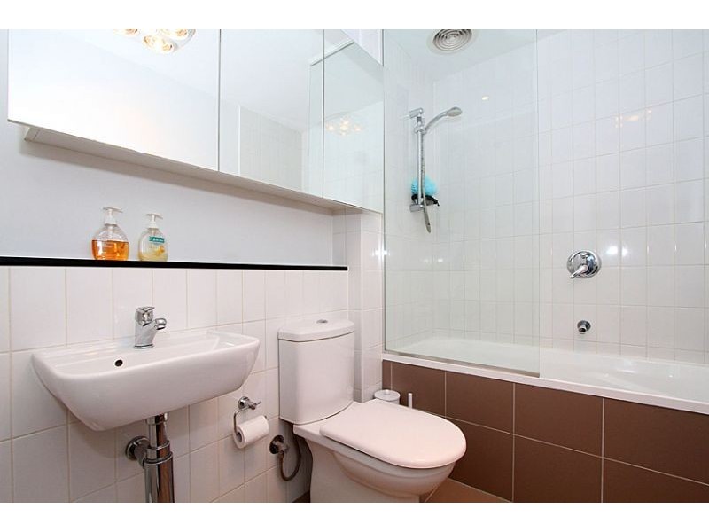 507/66 Mount Alexander Road, Flemington VIC 3031