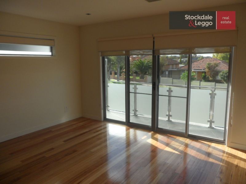 1/45 Hoffmans Road, Essendon West VIC 3040