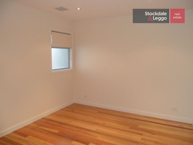 1/45 Hoffmans Road, Essendon West VIC 3040