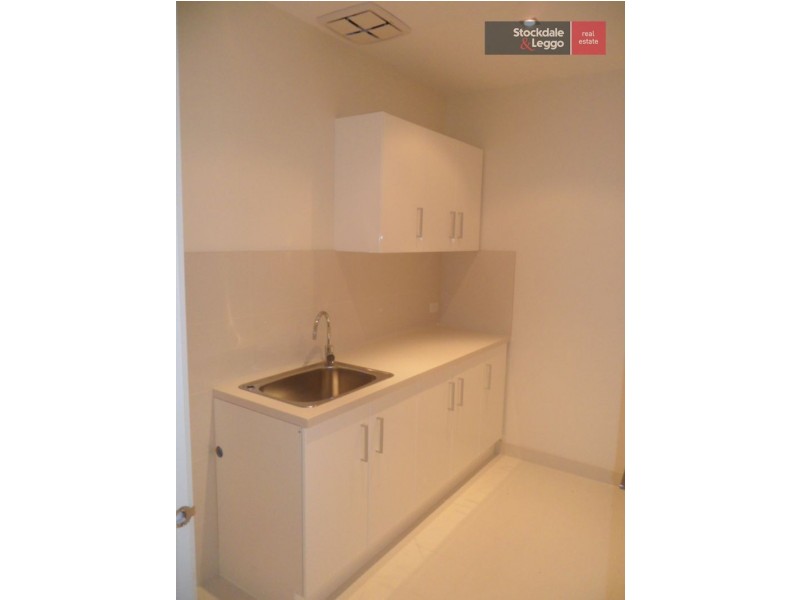 1/45 Hoffmans Road, Essendon West VIC 3040