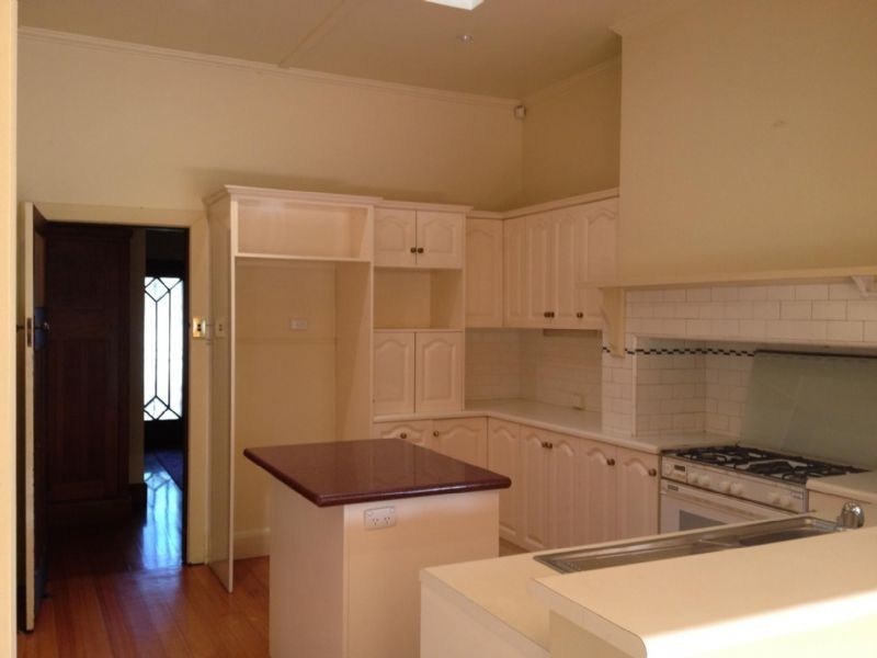 16 Lorraine Street, Essendon VIC 3040