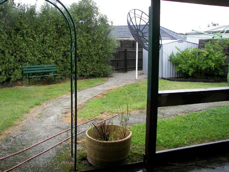 112 Rokewood Crescent, Meadow Heights VIC 3048