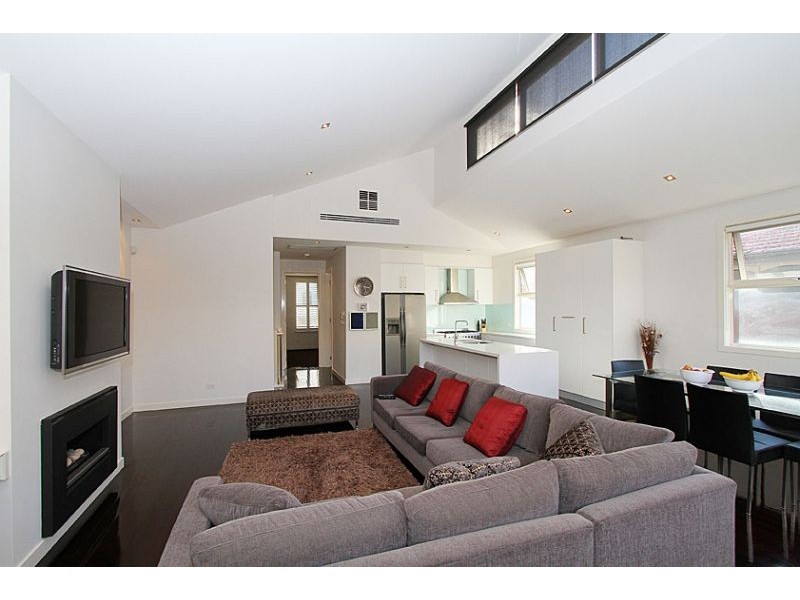 2A Antares Court, Aberfeldie VIC 3040