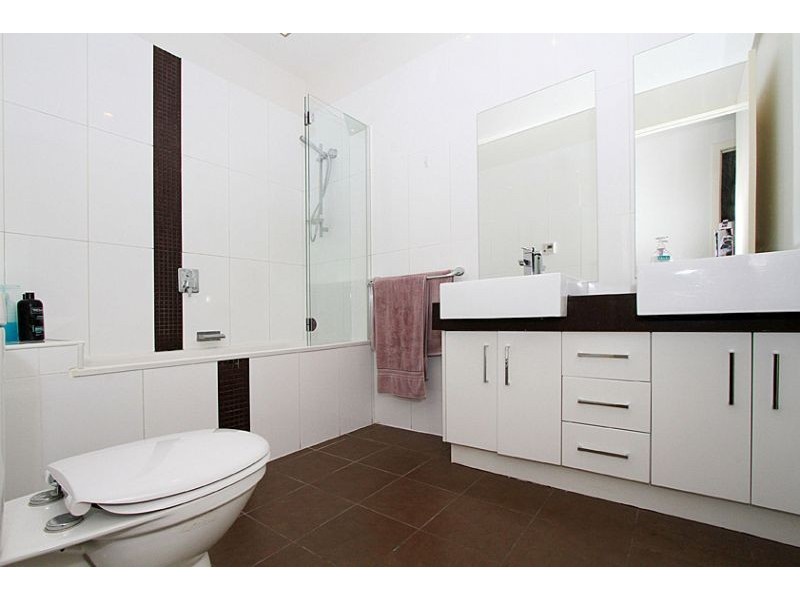 2A Antares Court, Aberfeldie VIC 3040