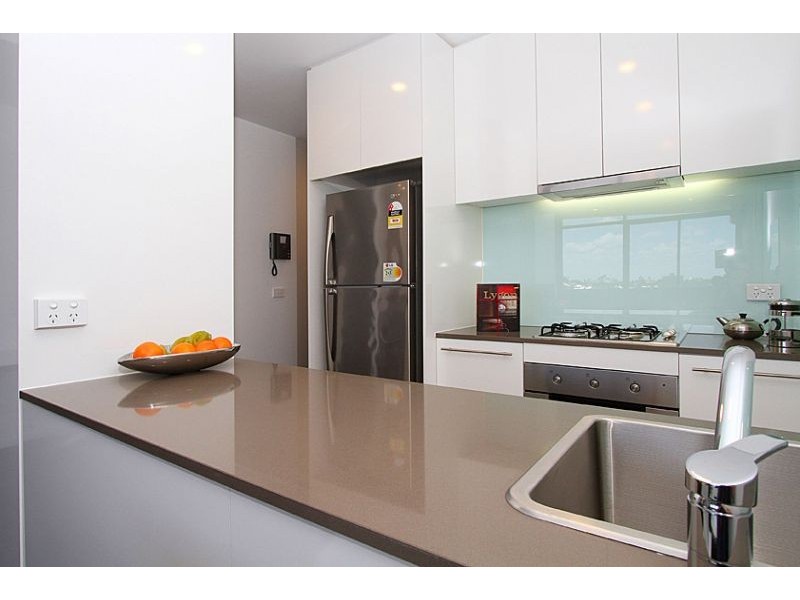 718/38 Mount Alexander Road, Flemington VIC 3031