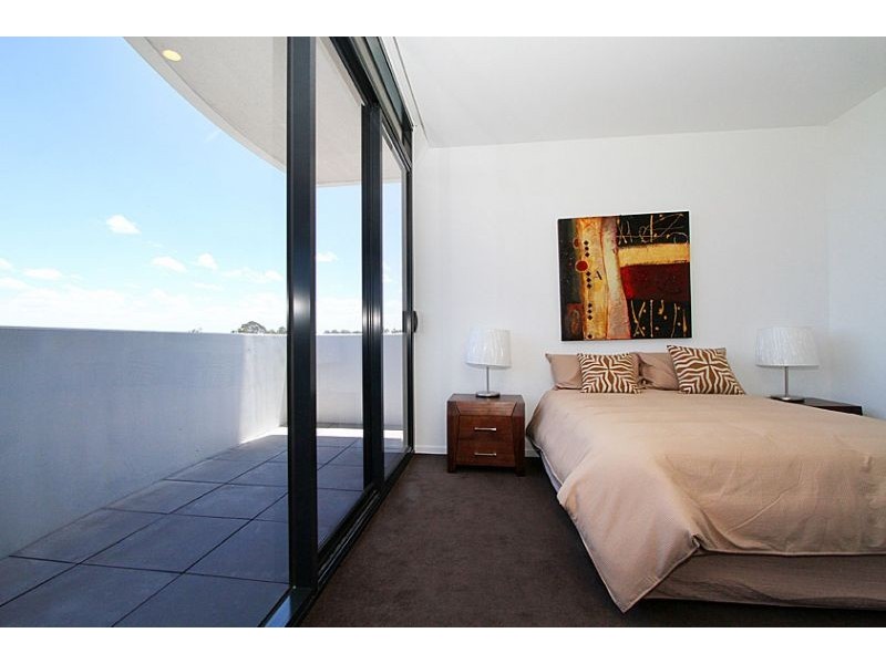 718/38 Mount Alexander Road, Flemington VIC 3031