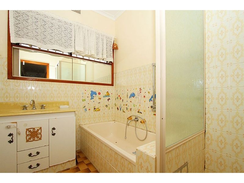 2/81 Alma Street, West Footscray VIC 3012