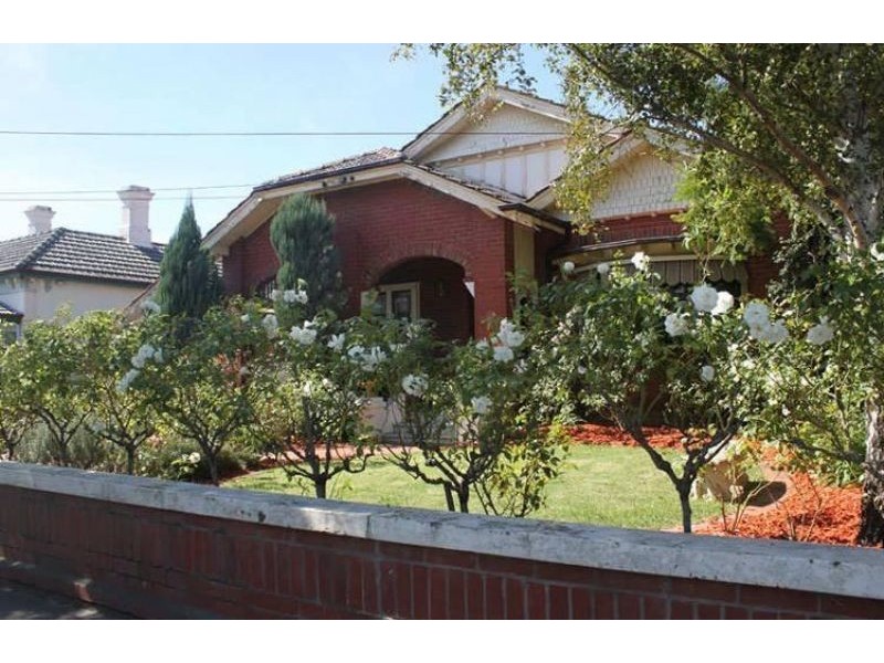 16 Lorraine Street, Essendon VIC 3040