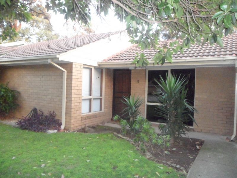 12/2 Mascoma Street, Strathmore VIC 3041