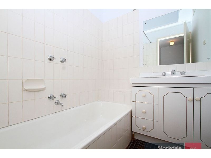 4/160 Ascot Vale Road, Flemington VIC 3031