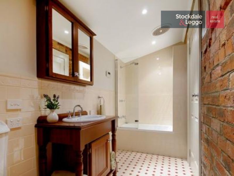 59 Napier Street, Essendon VIC 3040