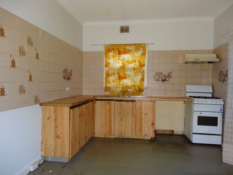 20 Tivey Street, Reservoir VIC 3073
