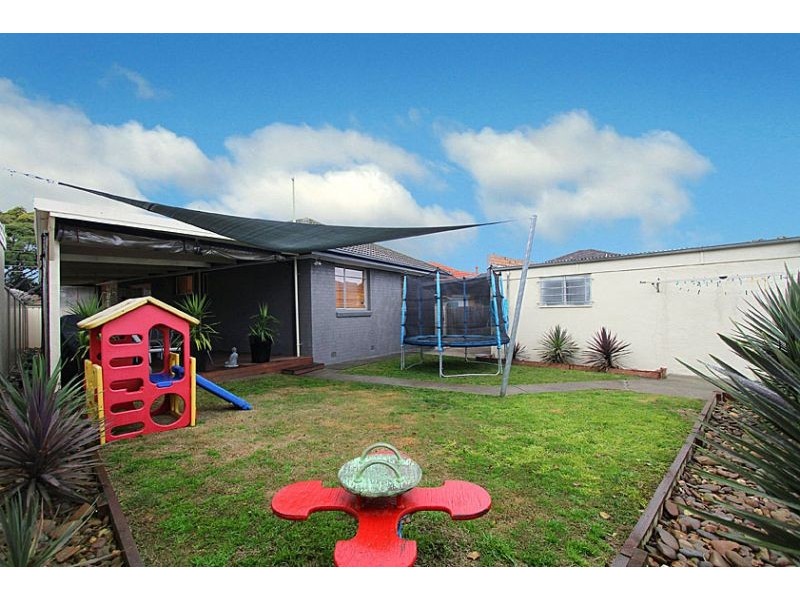 266 Parer Road, Airport West VIC 3042