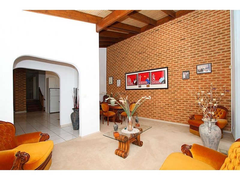 2/1 Tamar Street, Essendon VIC 3040
