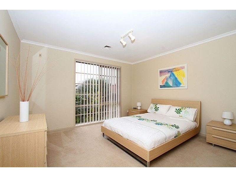 2/1 Tamar Street, Essendon VIC 3040