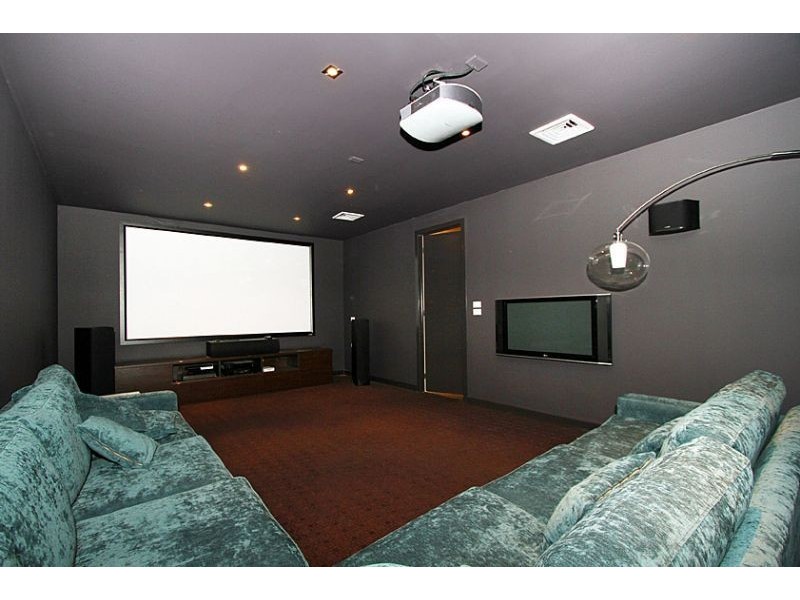 2A Antares Court, Aberfeldie VIC 3040