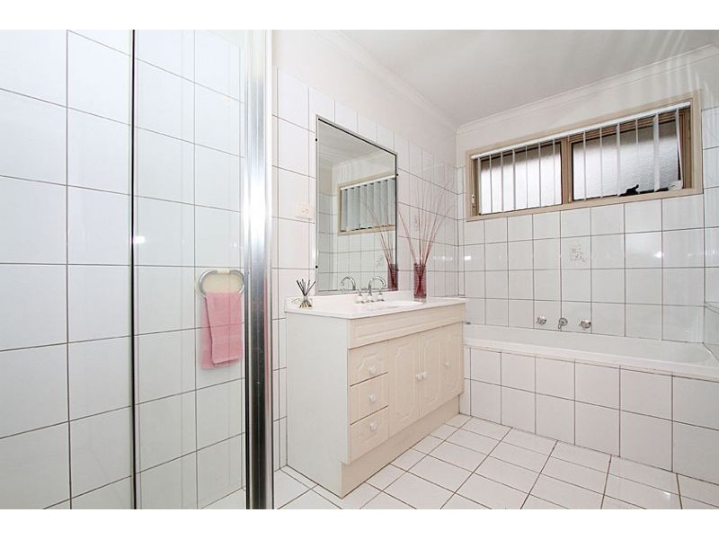 2/1 Tamar Street, Aberfeldie VIC 3040