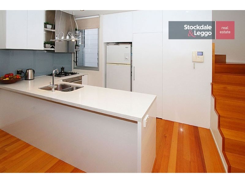12 Little Dryburgh Street South, North Melbourne VIC 3051