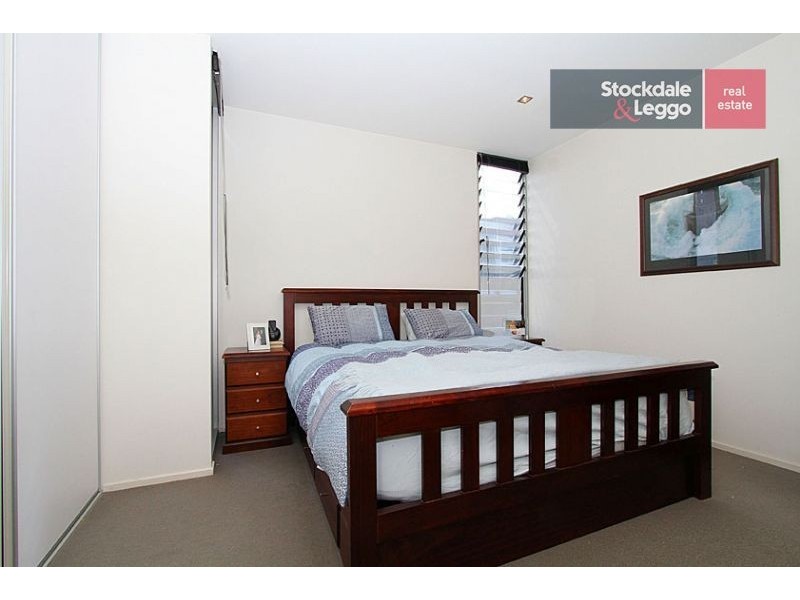 12 Little Dryburgh Street South, North Melbourne VIC 3051