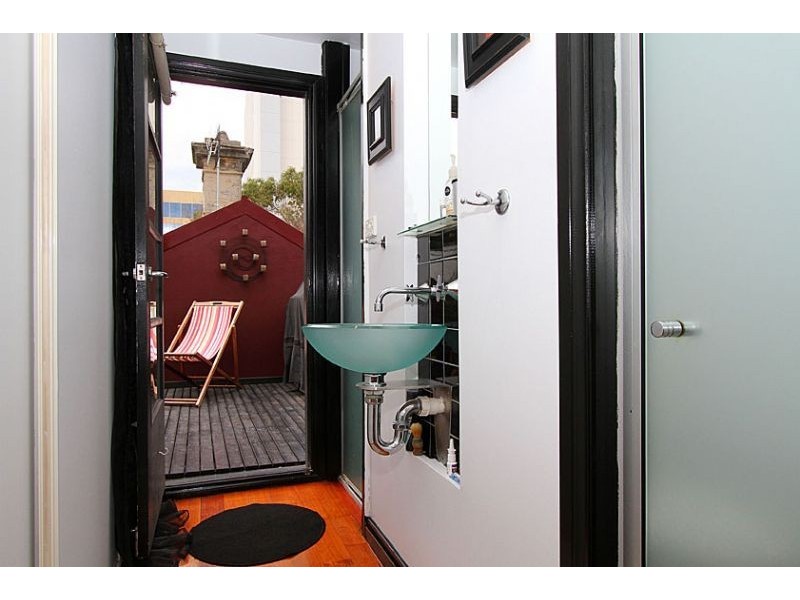 60 Palmerston Crescent, South Melbourne VIC 3205