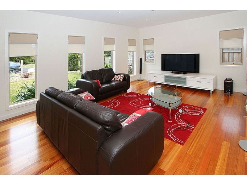 64 Muriel Street, Niddrie VIC 3042