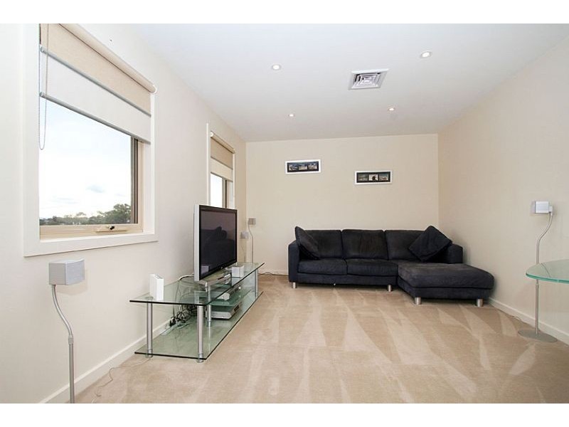 64 Muriel Street, Niddrie VIC 3042