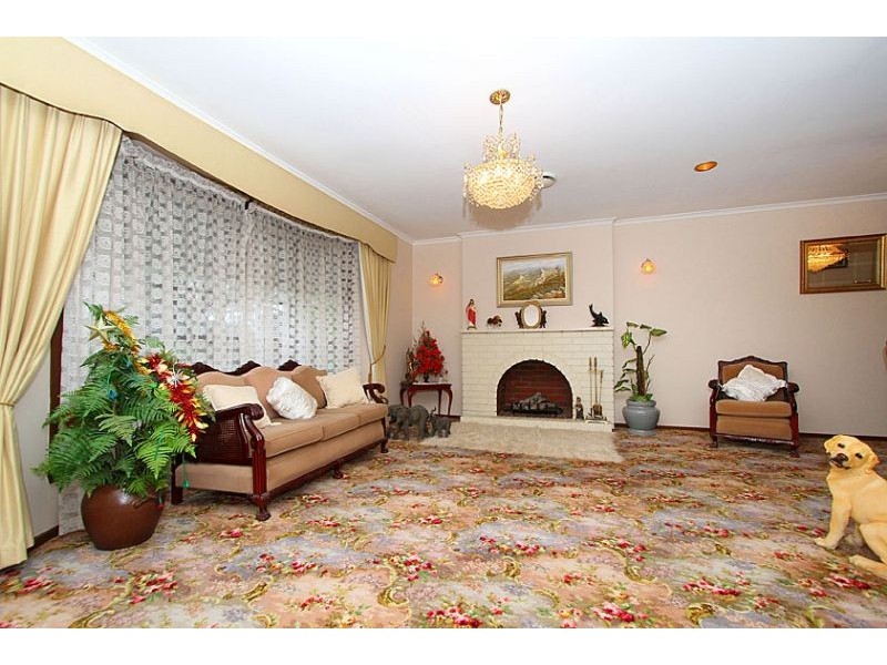 5 Augustines Way, Keilor VIC 3036