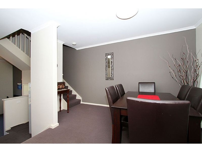 17/77 Coghlan Street, Niddrie VIC 3042