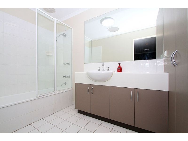 17/77 Coghlan Street, Niddrie VIC 3042