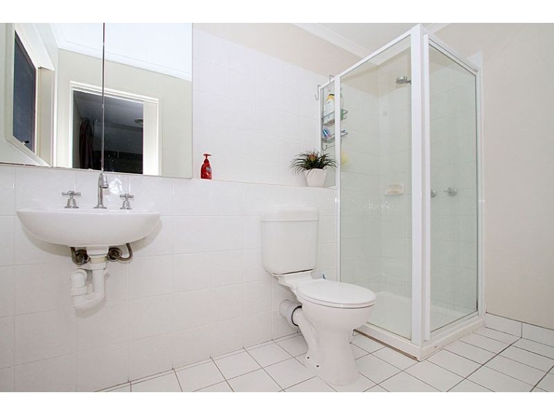 17/77 Coghlan Street, Niddrie VIC 3042