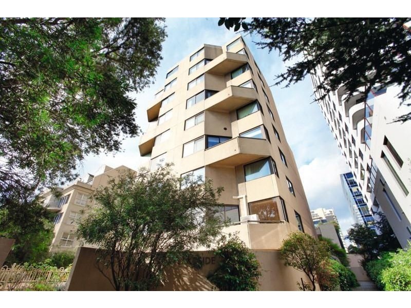 14/27 Queens Road, Melbourne VIC 3000