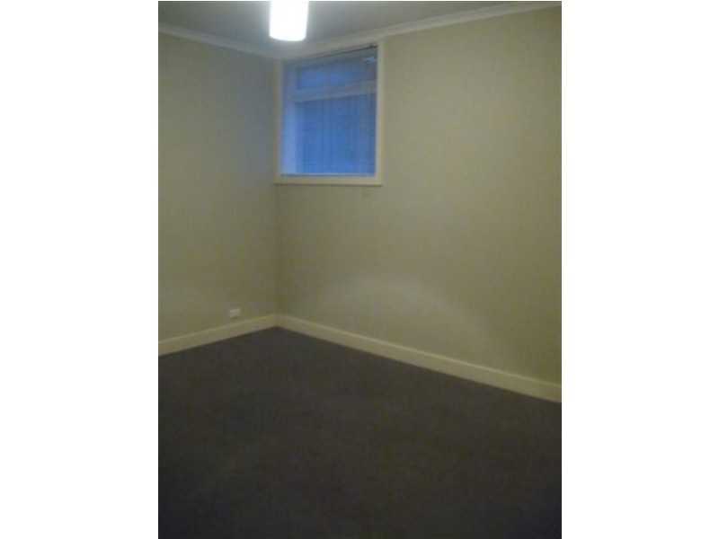 202 Waterloo Road, Oak Park VIC 3046