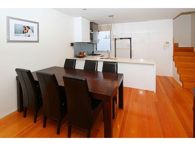 12 Little Dryburgh Street South, North Melbourne VIC 3051