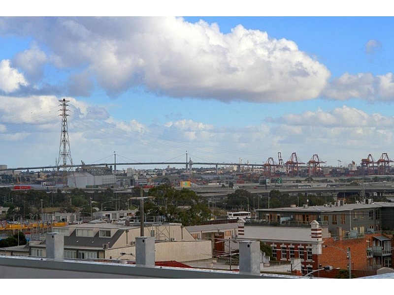 12 Little Dryburgh Street South, North Melbourne VIC 3051