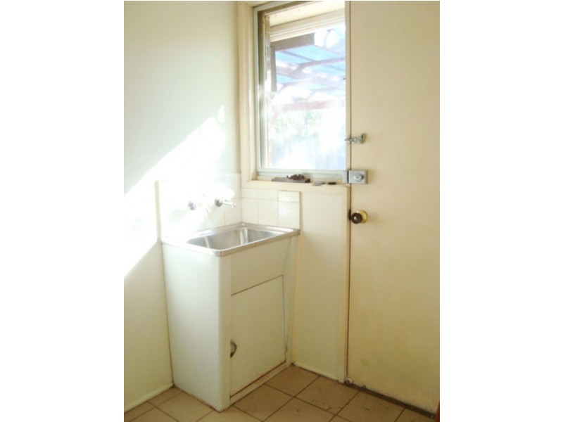 1 Harcourt Crescent, Gladstone Park VIC 3043