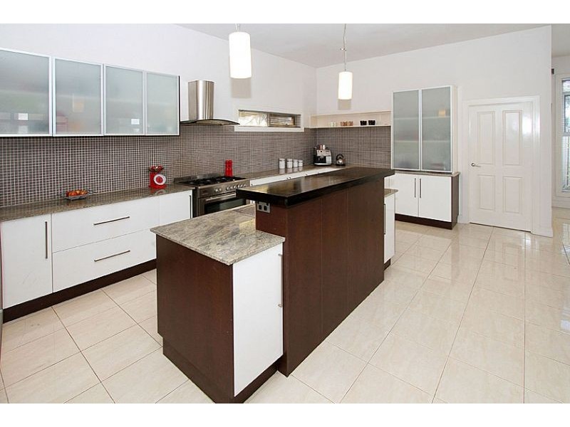 6 Raymond Court, Keilor VIC 3036