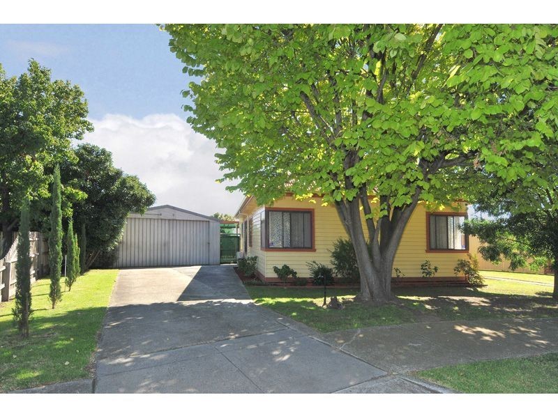 Warana/5 Court, Glenroy VIC 3046