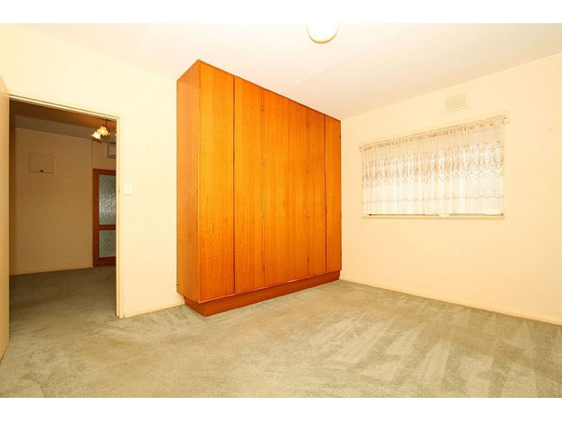 3/37 Raleigh Street, Essendon VIC 3040