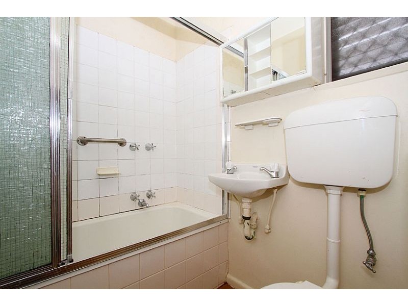 3/37 Raleigh Street, Essendon VIC 3040