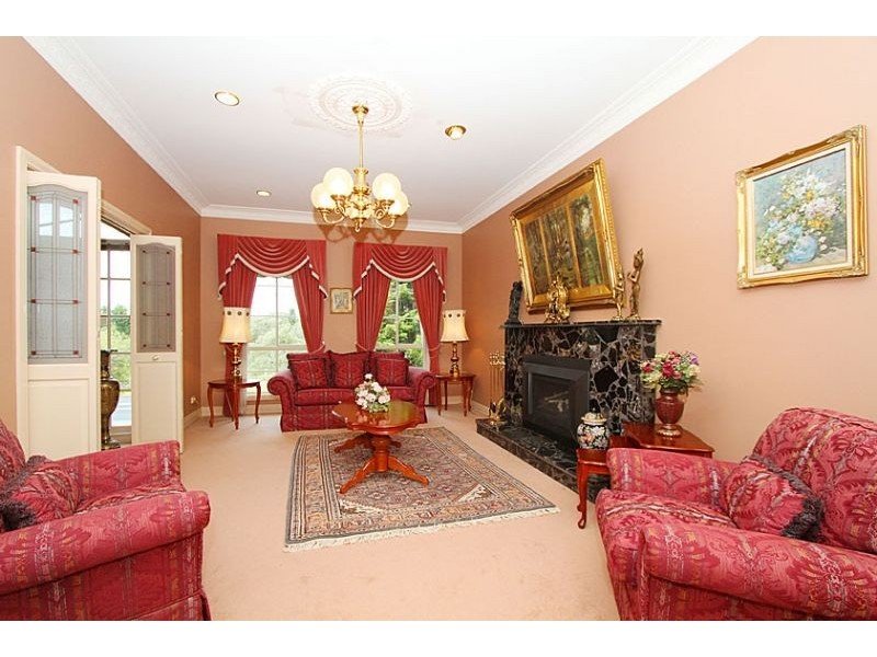 46 Rutherglen Way, Taylors Lakes VIC 3038