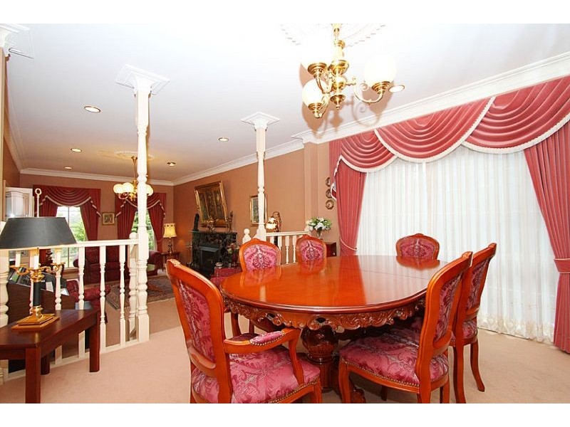 46 Rutherglen Way, Taylors Lakes VIC 3038