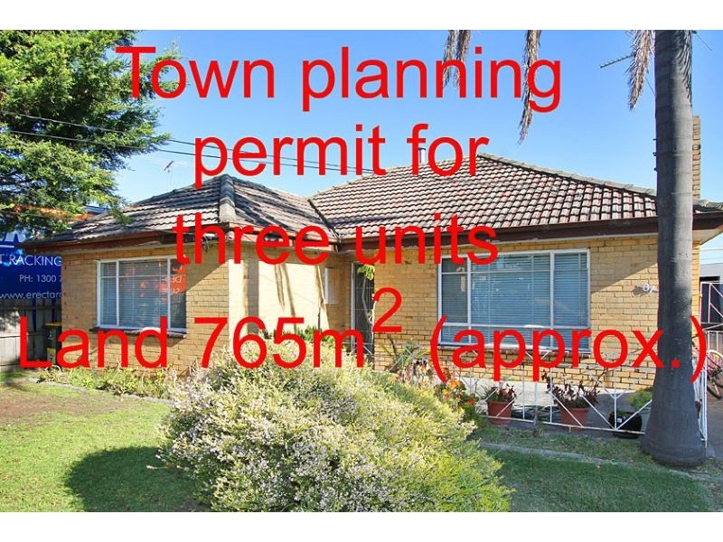 61 McIntosh Street, Airport West VIC 3042