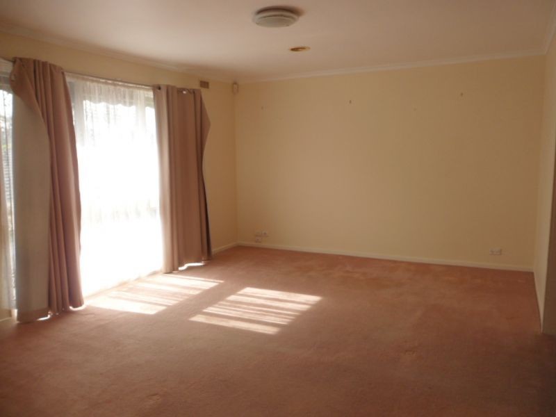 17/16-20 Laurence Avenue, Airport West VIC 3042